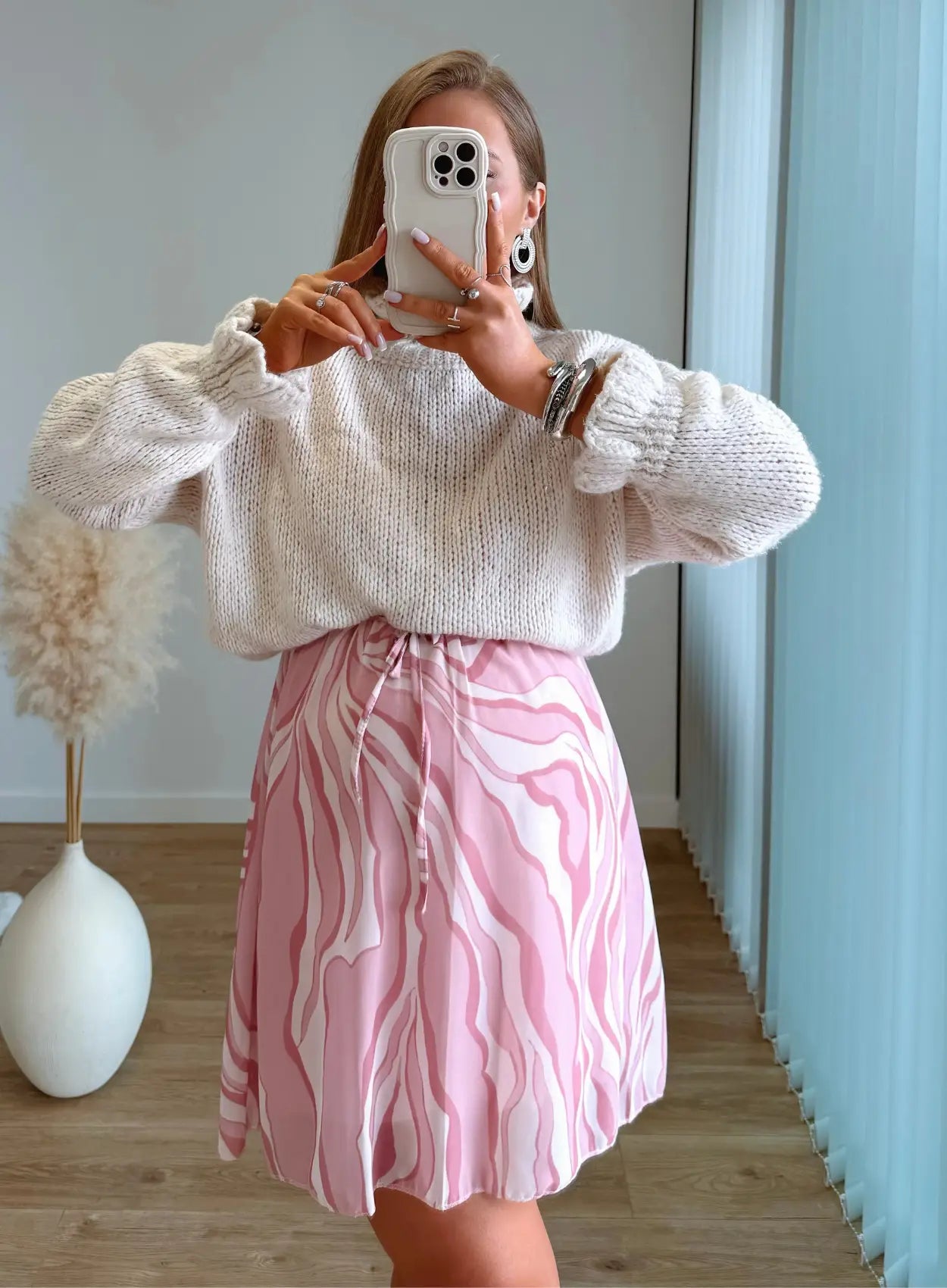 robe-courte-de-grossesse-à-motifs-rose