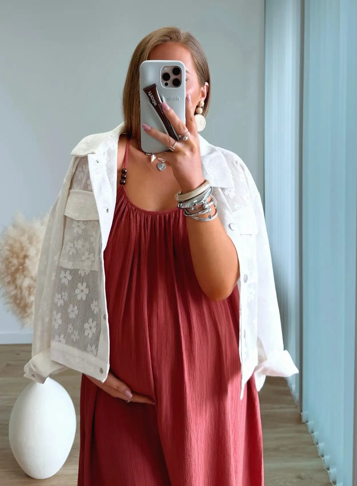 robe-longue-de-grossesse-terracota-en-lin-avec-perles