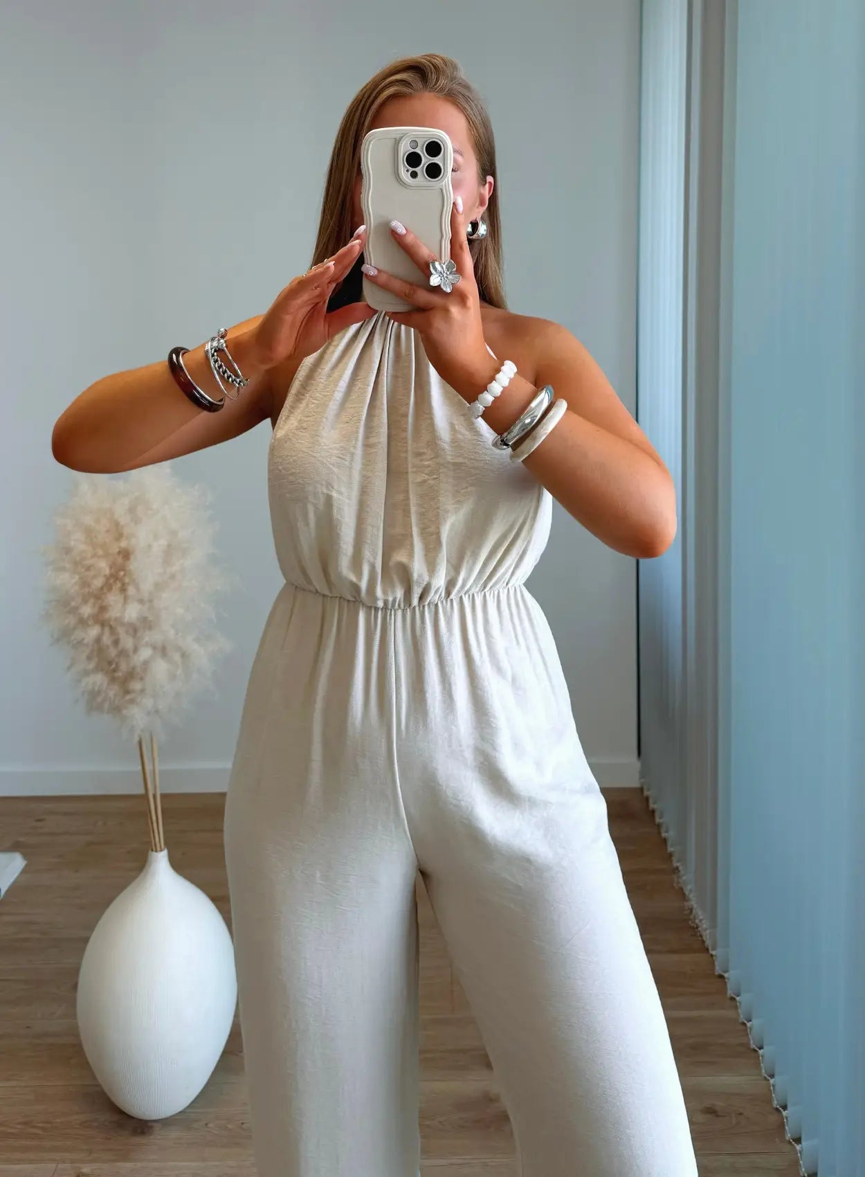 combinaison-fluide-et-légere-en-lin-pour-femmes-beige