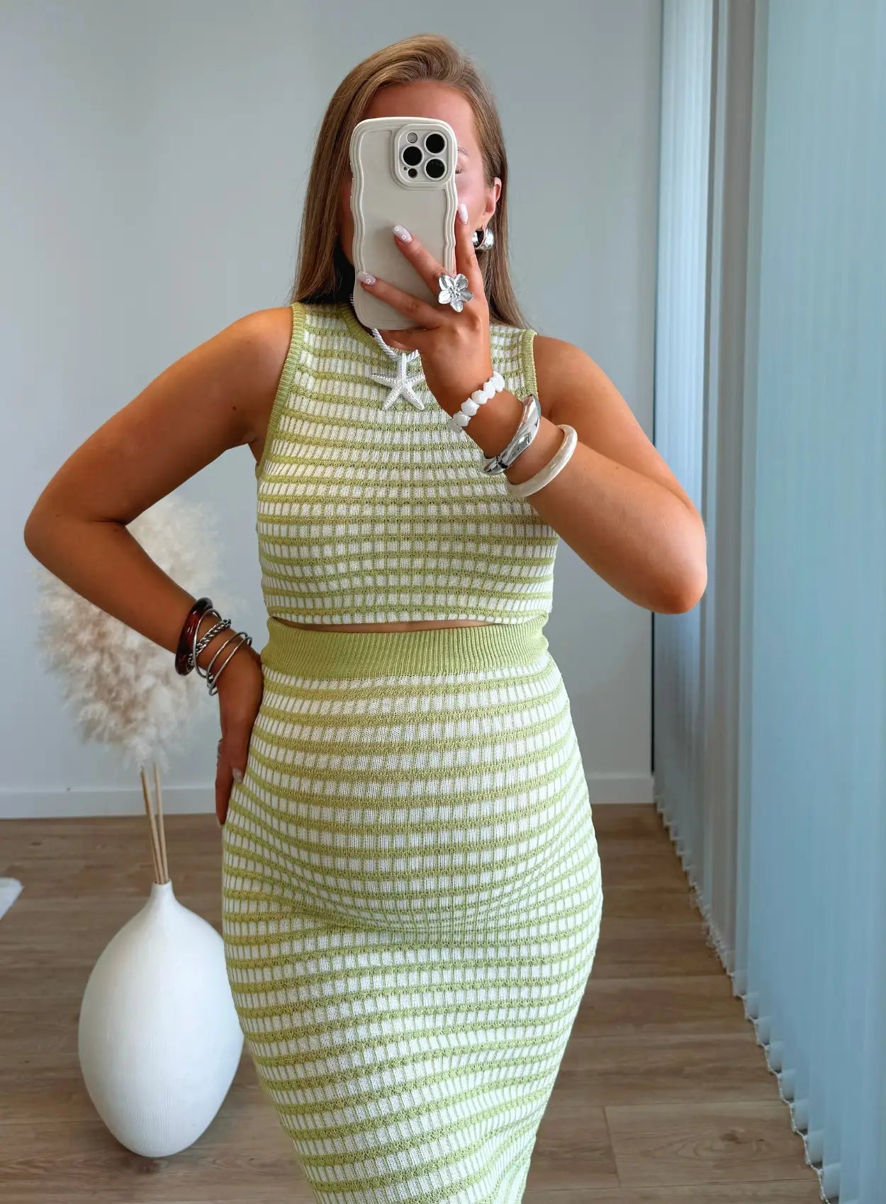 ensemble-jupe-et-haut-de-grossesse-en-maille-crochet-vert-pomme