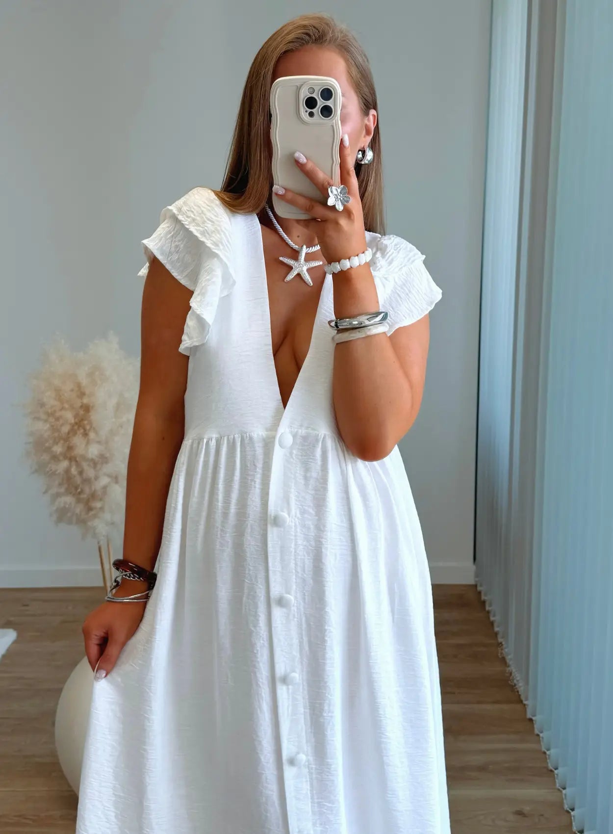 robe-longue-de-grossesse-en-lin-blanche-double-côtés