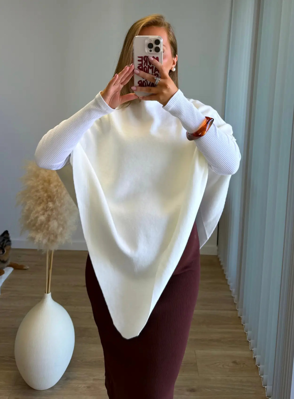 SIA - Cape de grossesse en maille blanche