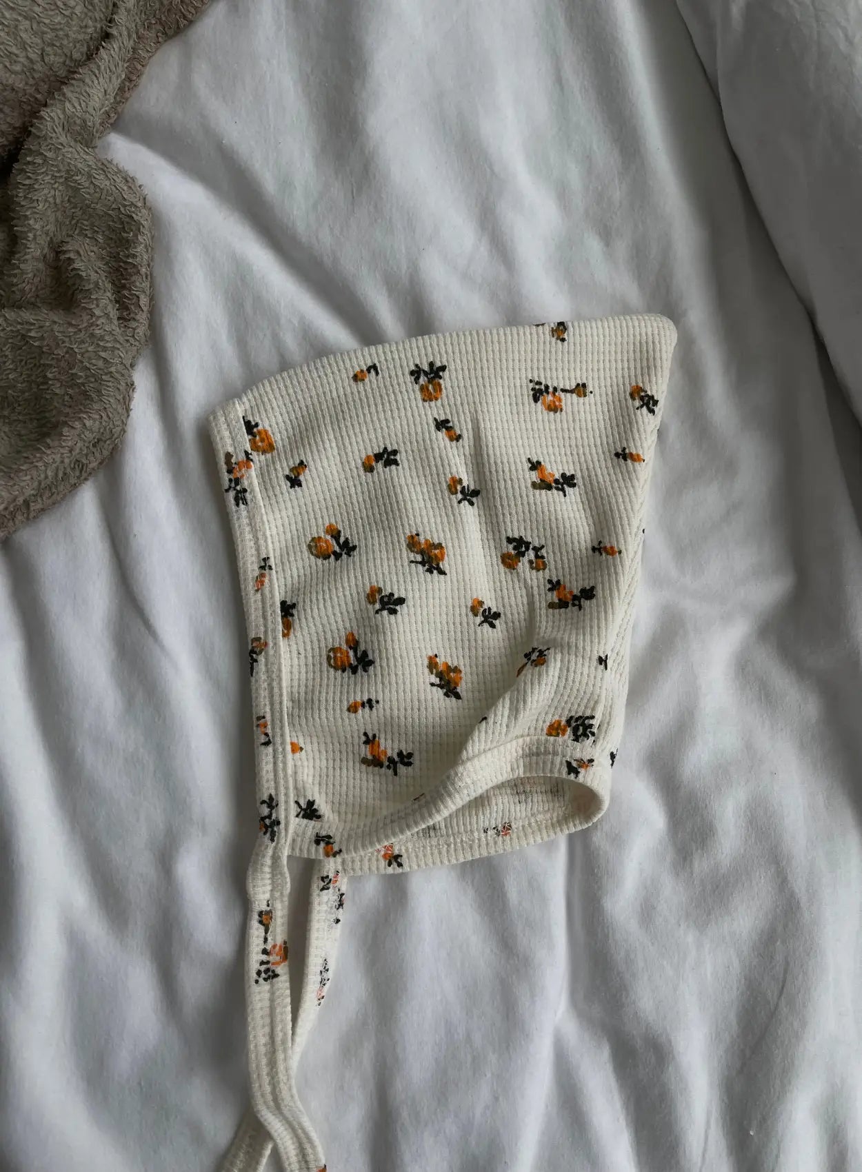 tenue-à-fleurs-pour-bébé
