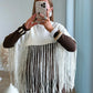 poncho-en-maille-de-grossesse-à-franges-longues