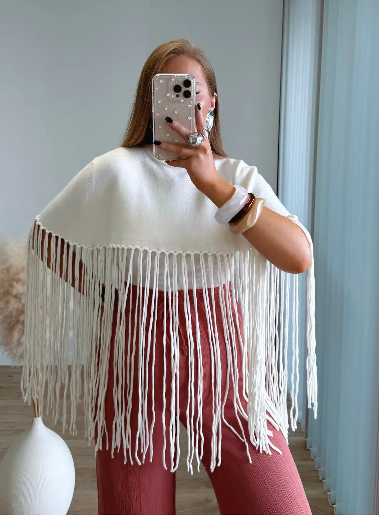 poncho-en-maille-de-grossesse-à-franges-longues