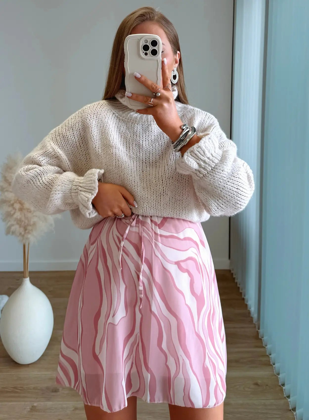 robe-courte-de-grossesse-à-motifs-rose