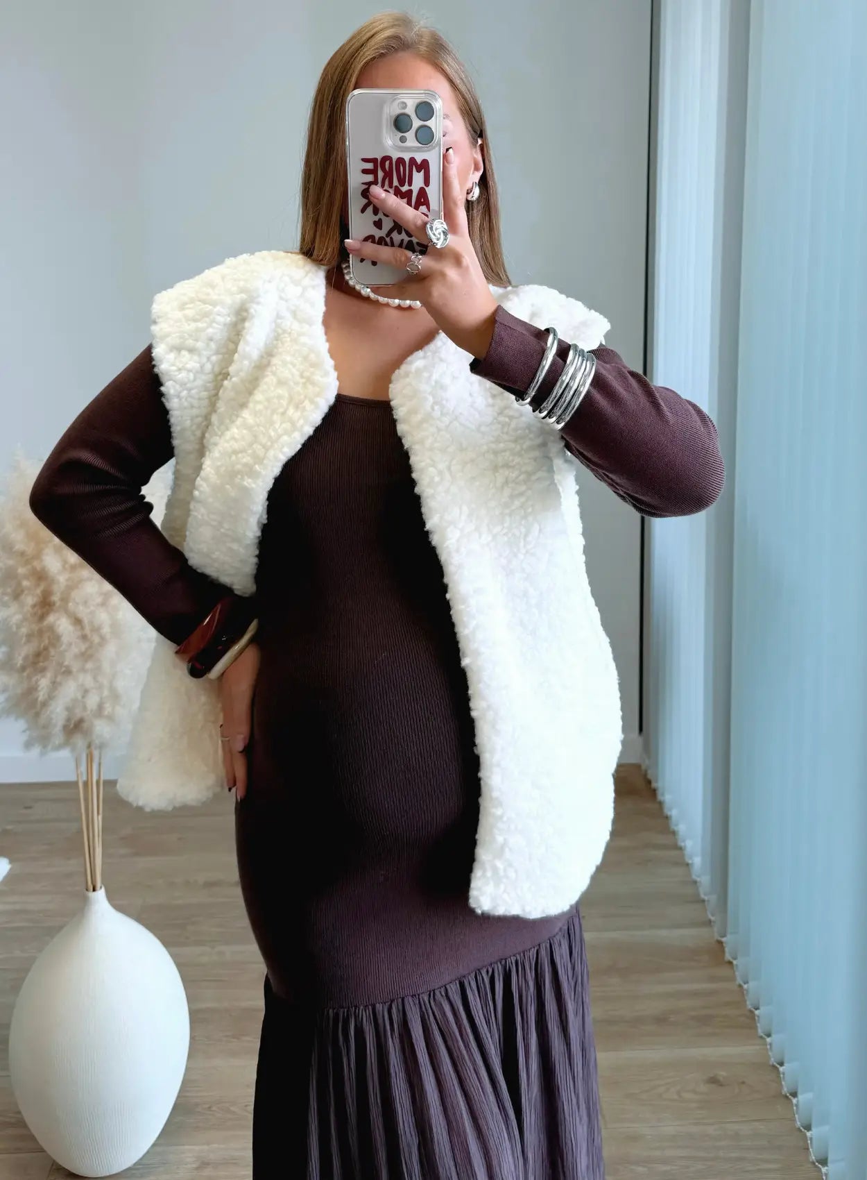 robe-longue-de-grossesse-côtelée-marron-chocolat