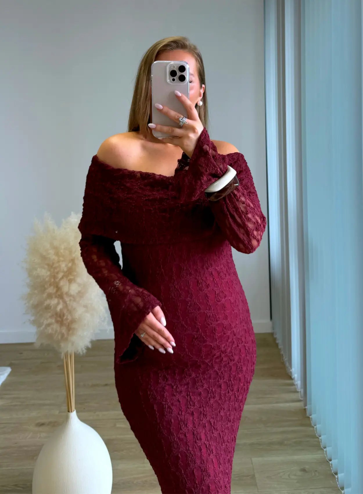 Robe-longue-de-grossesse-col-bardot-burgundy