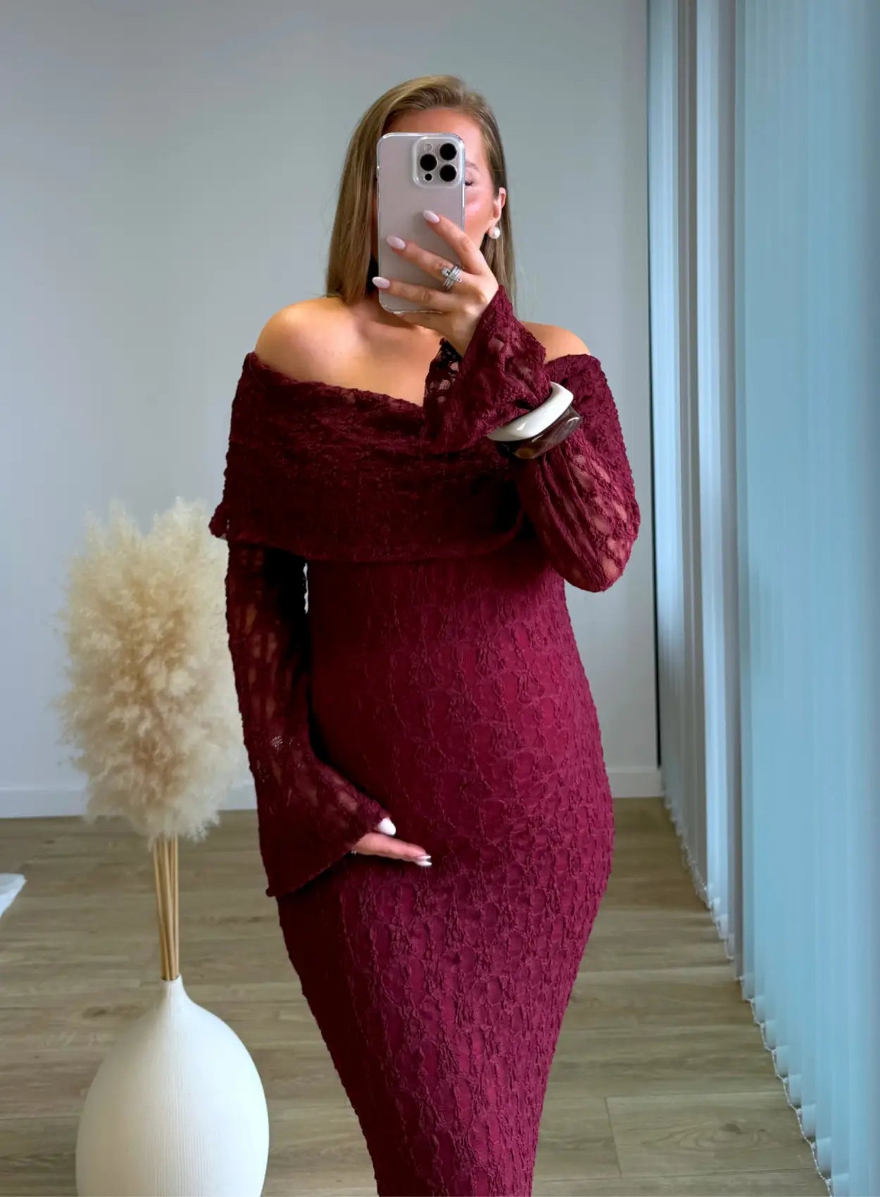 Robe-longue-de-grossesse-col-bardot-burgundy