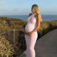 Robe-longue-de-grossesse-et-allaitement-côtelée-rose-pastel