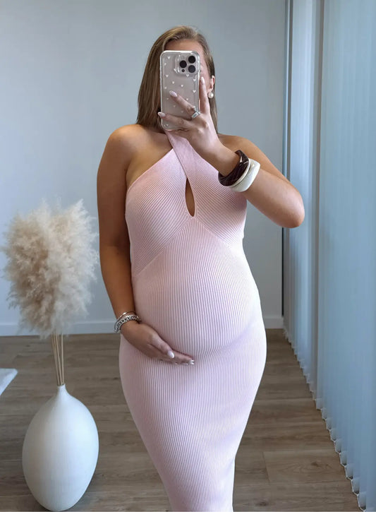 Robe-longue-de-grossesse-et-allaitement-côtelée-rose-pastel