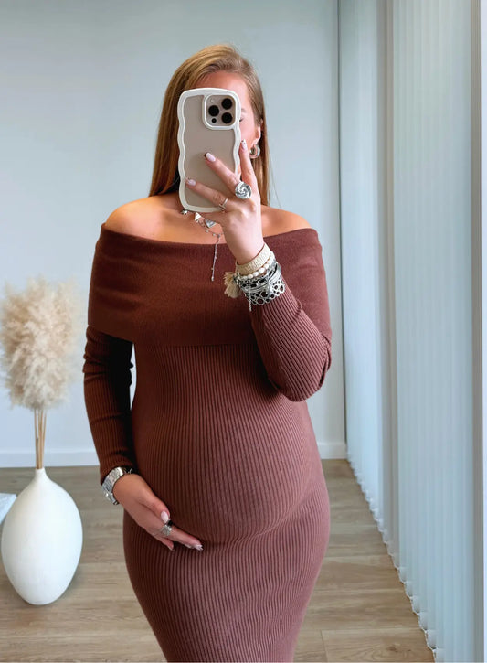 robe-longue-de-grossesse-côtelée-col-bardot-chocolat