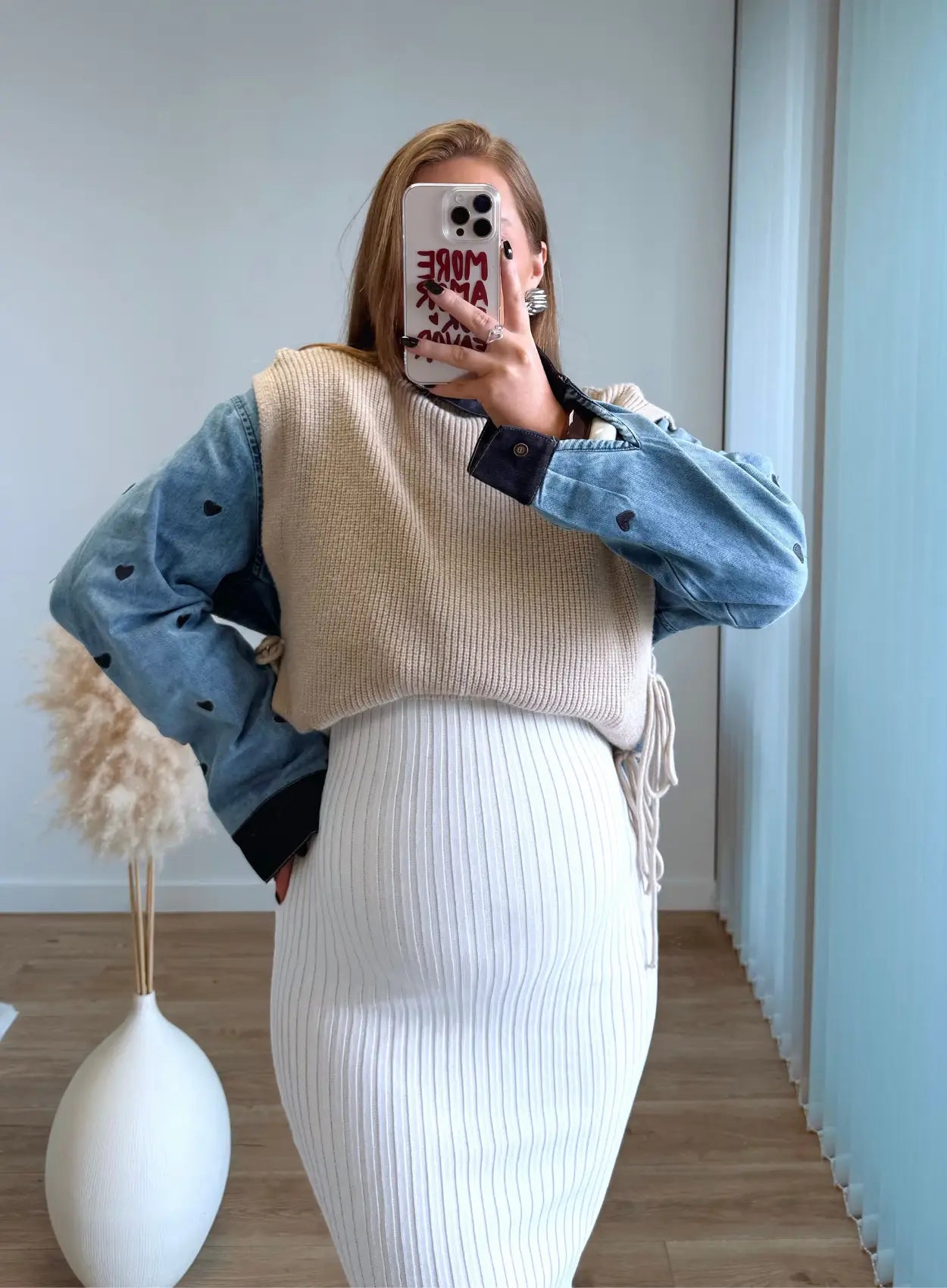 Pull-de-grossesse-tout-doux-sans-manches