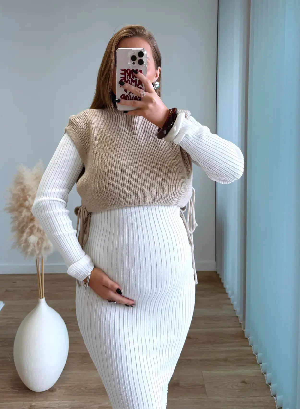 Pull-de-grossesse-tout-doux-sans-manches