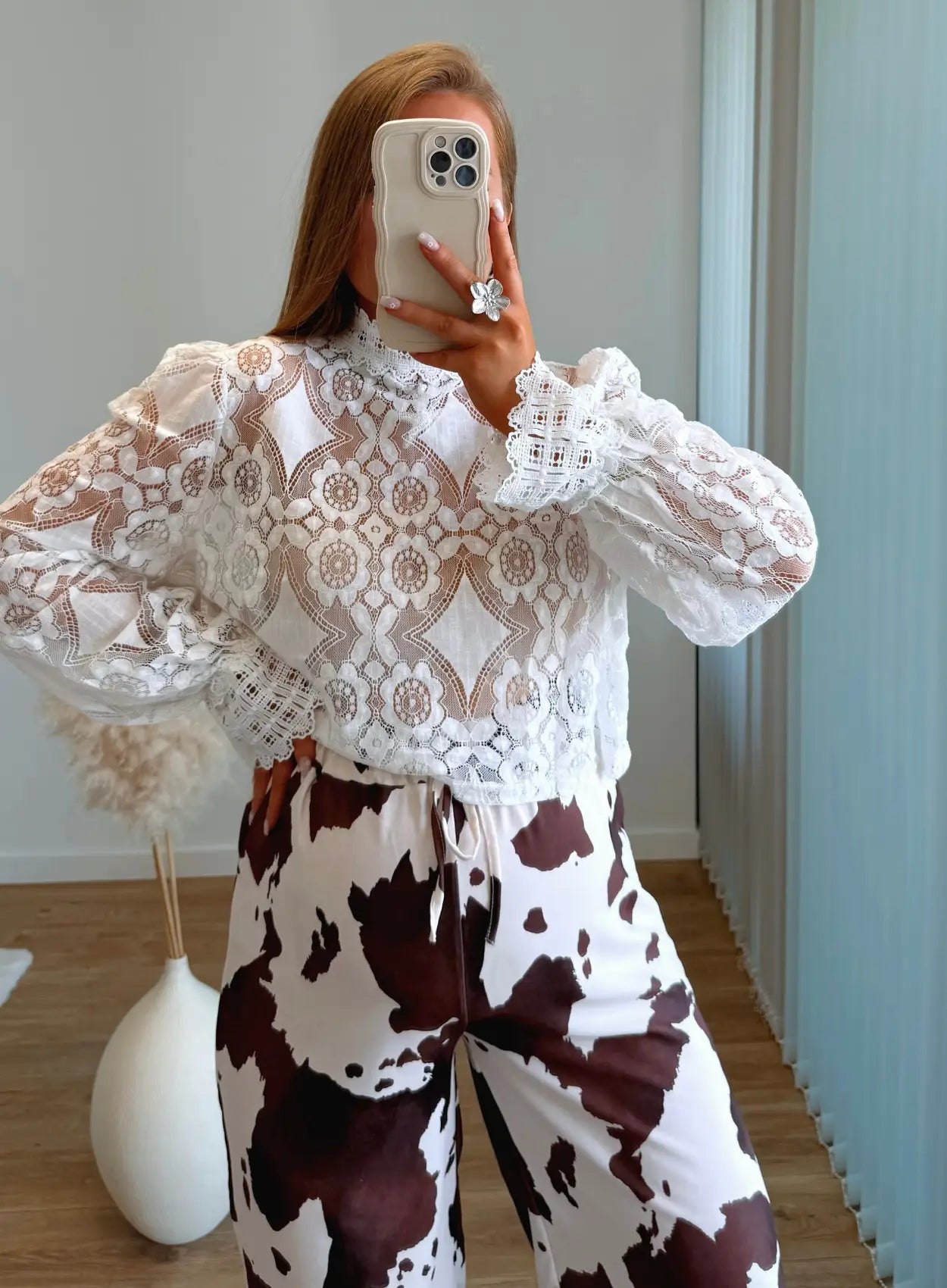 pantalon-de-grossesse-fluide-et-leger-a-motifs-cow-print