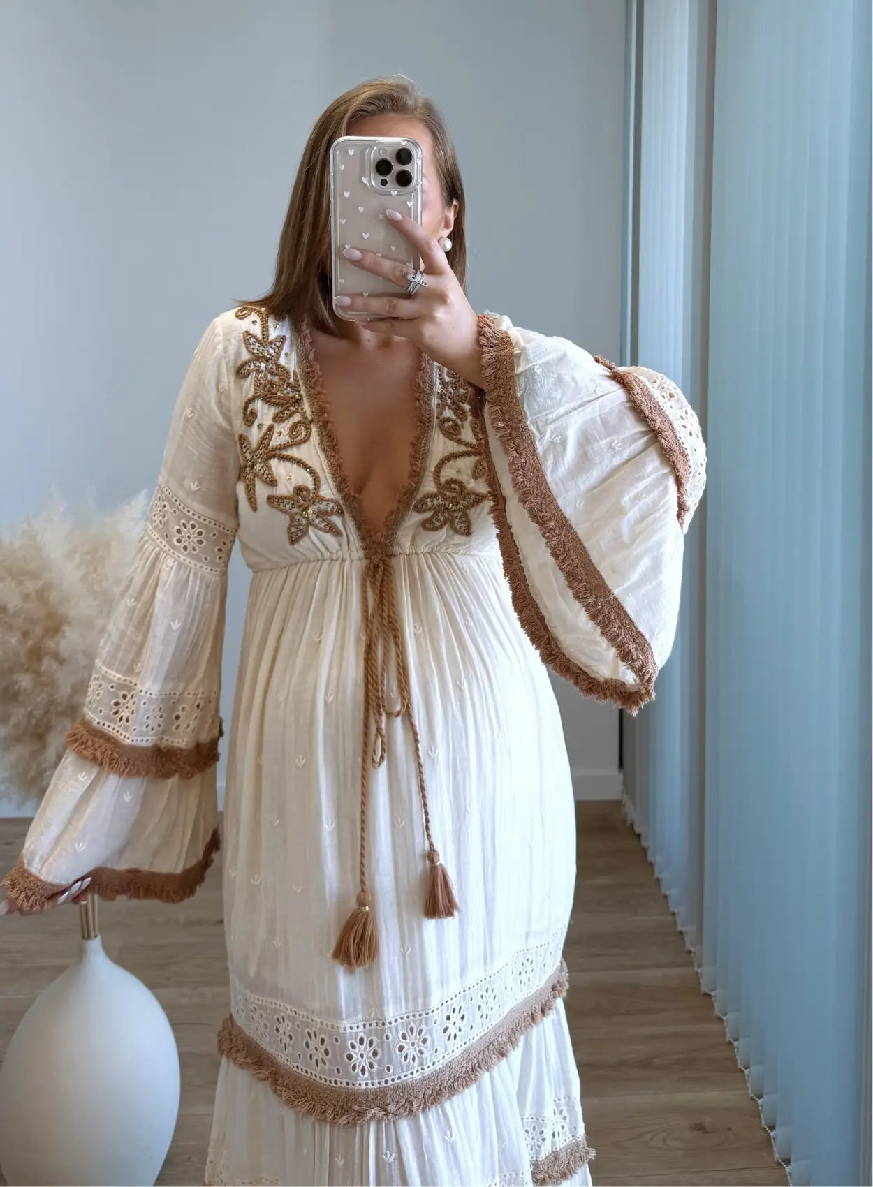 Robe-longue-de-grossesse-bohème-beige-et-marron