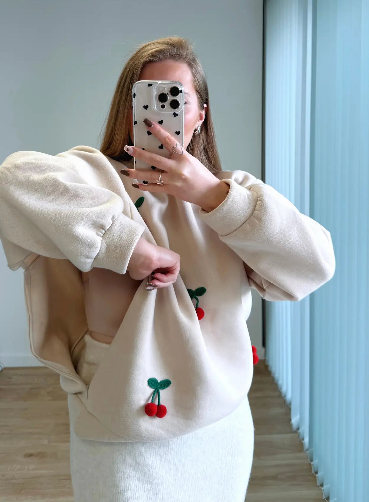 pull-allaitement-zips-invisibles-super-doux-avec-cerises-en-crochet