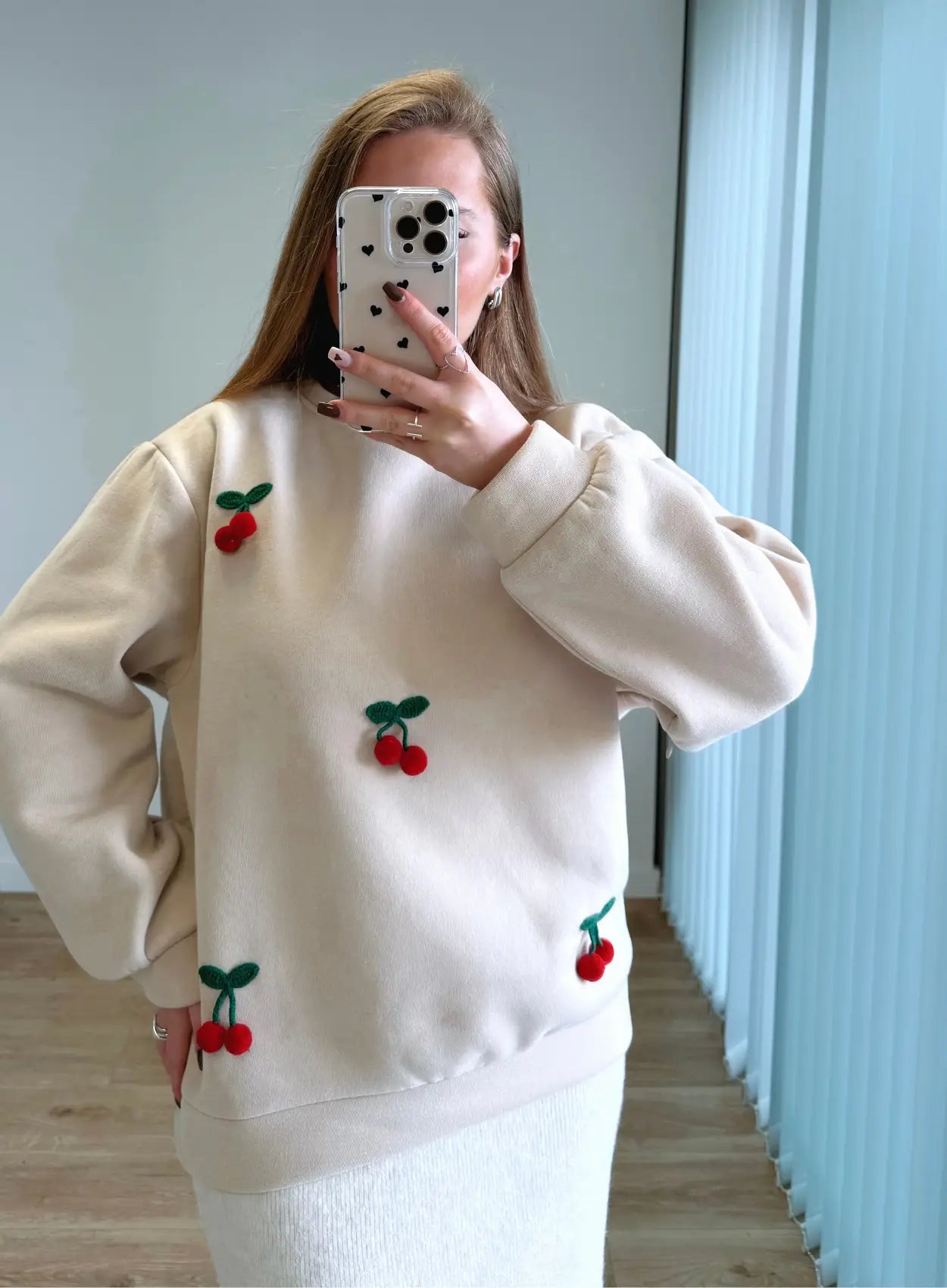 pull-allaitement-zips-invisibles-super-doux-avec-cerises-en-crochet
