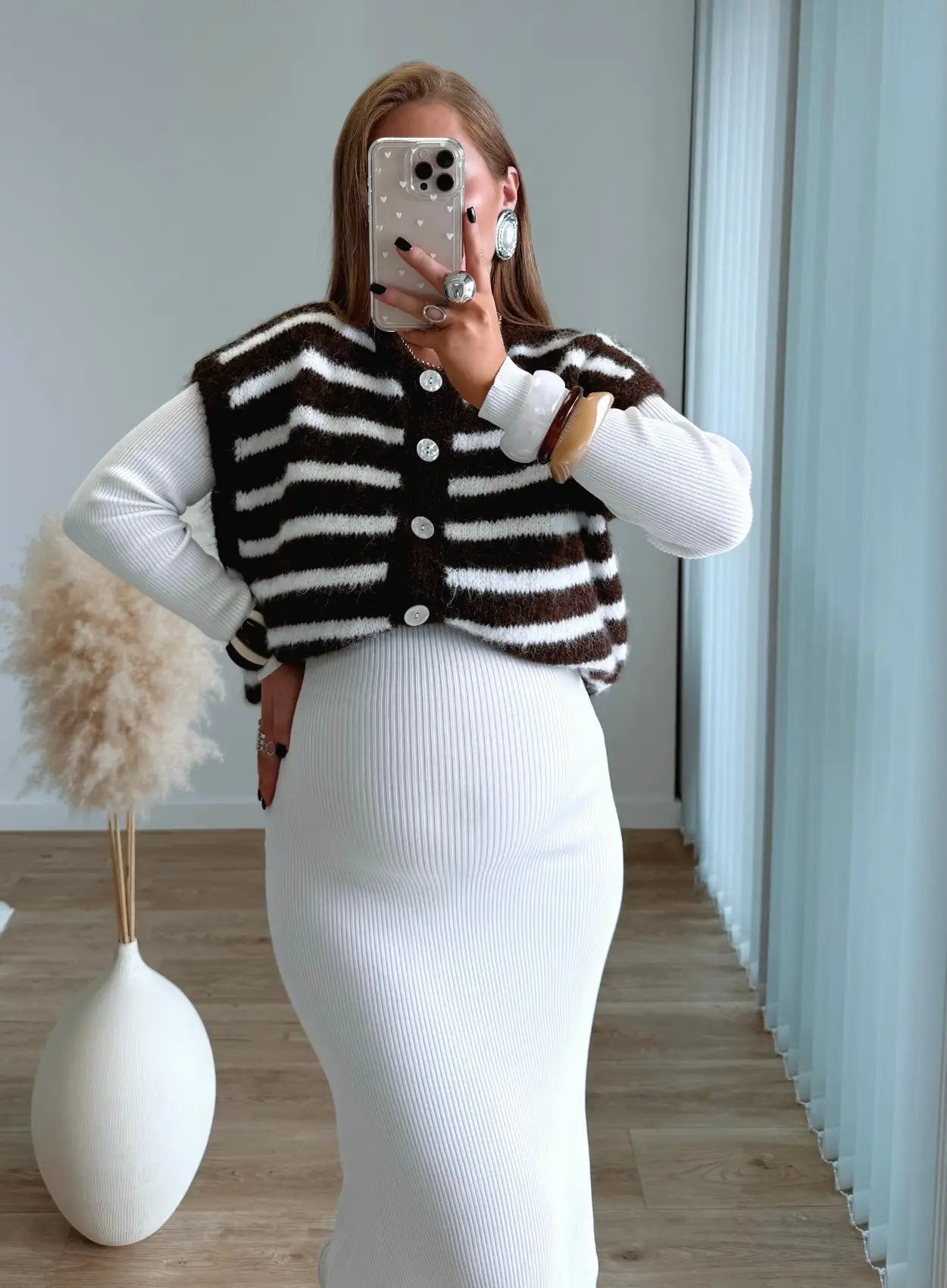 robe-longue-de-grossesse-côtelée-blanche