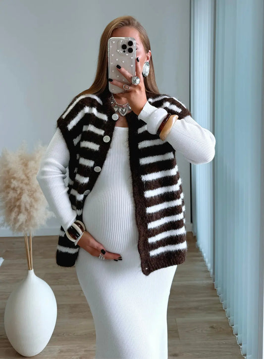 pull-gilet-sans-manches-à-rayures-blanches-et-marron