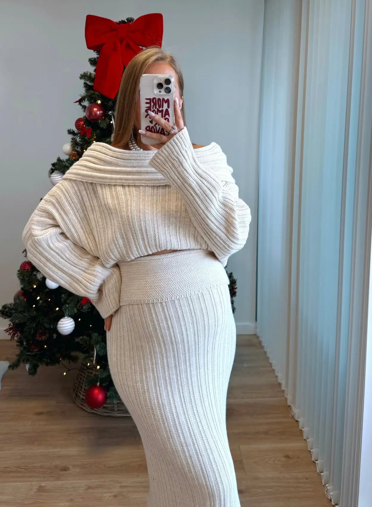 Ensemble-de-grossesse-en-maille-beige