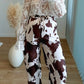 pantalon-de-grossesse-fluide-et-leger-a-motifs-cow-print