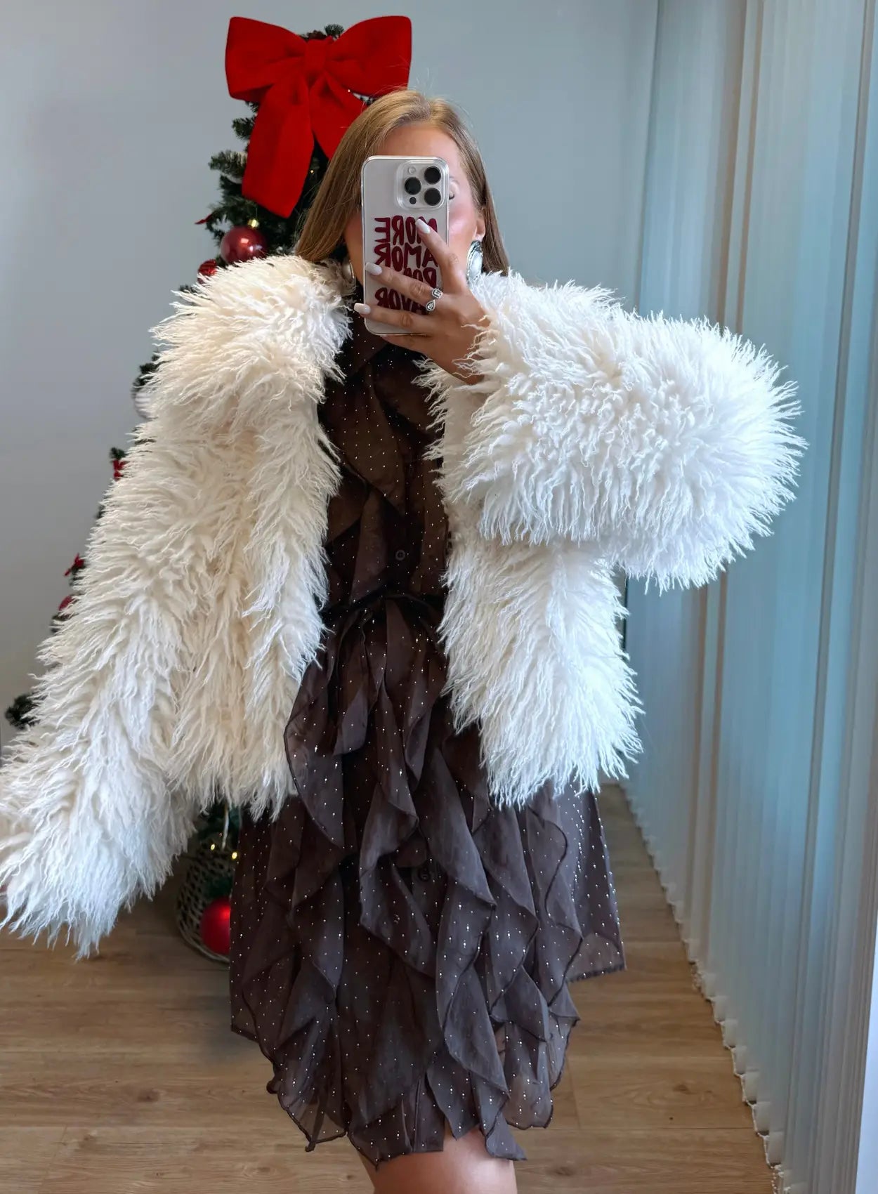 Manteau-de-grossesse-en-fausse-fourrure-blanc