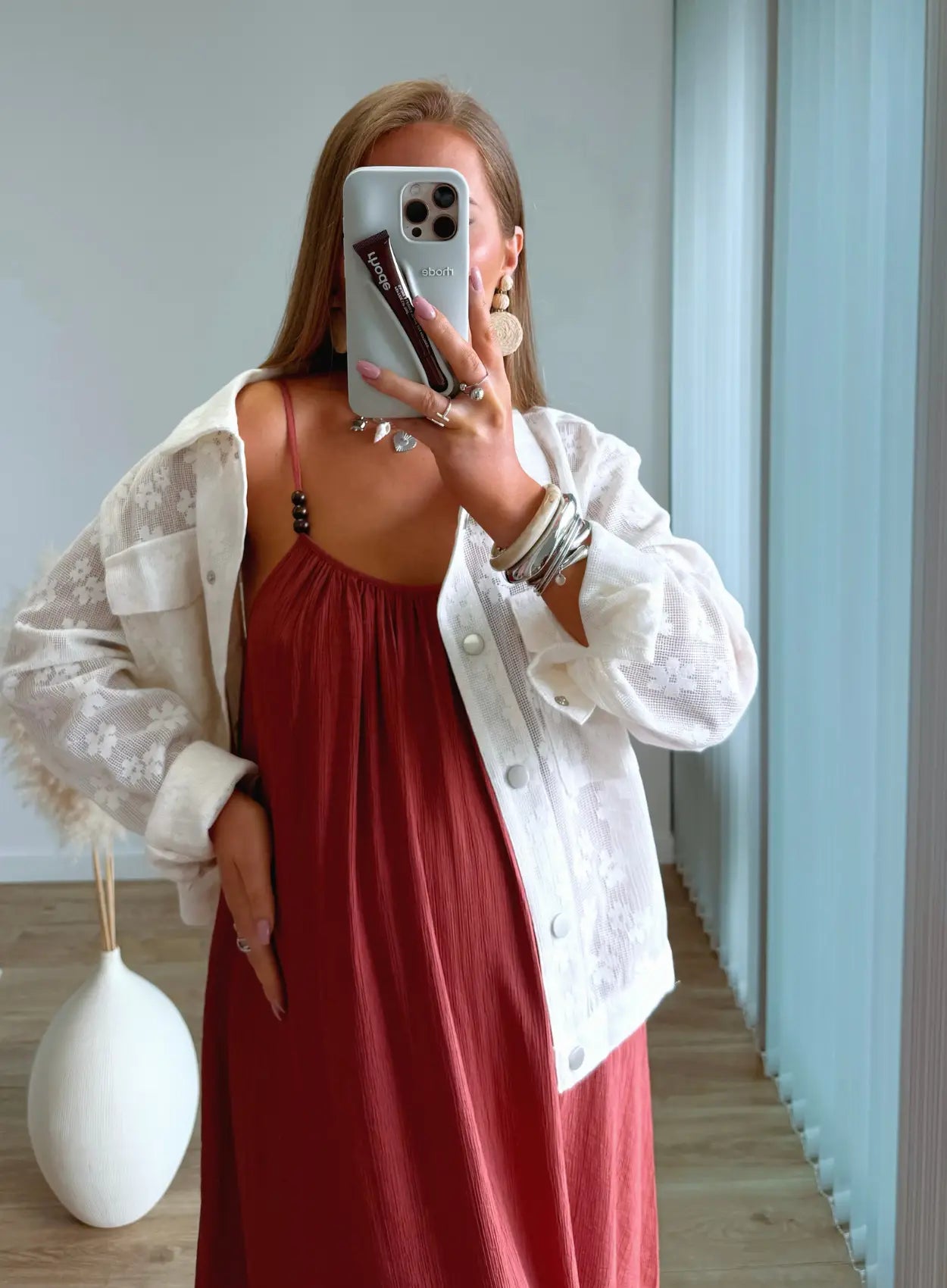 robe-longue-de-grossesse-terracota-en-lin-avec-perles