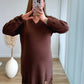 robe-courte-de-grossesse-en-maille-chocolat-manches-longues-à-franges
