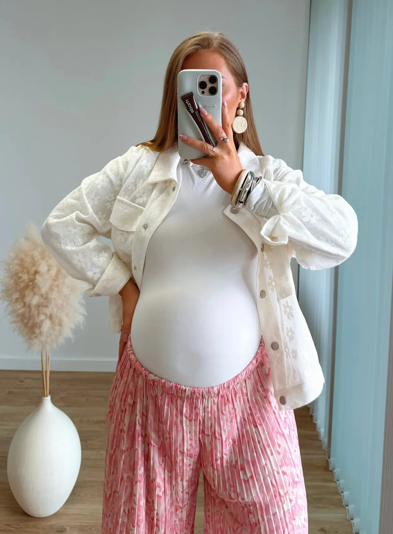 pantalon-de-grossesse-plissé-à-motifs-rose
