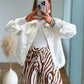 veste-de-grossesse-brodée-à-fleurs-blanches