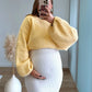 Pull-de-grossesse-en-maille-jaune-beurre