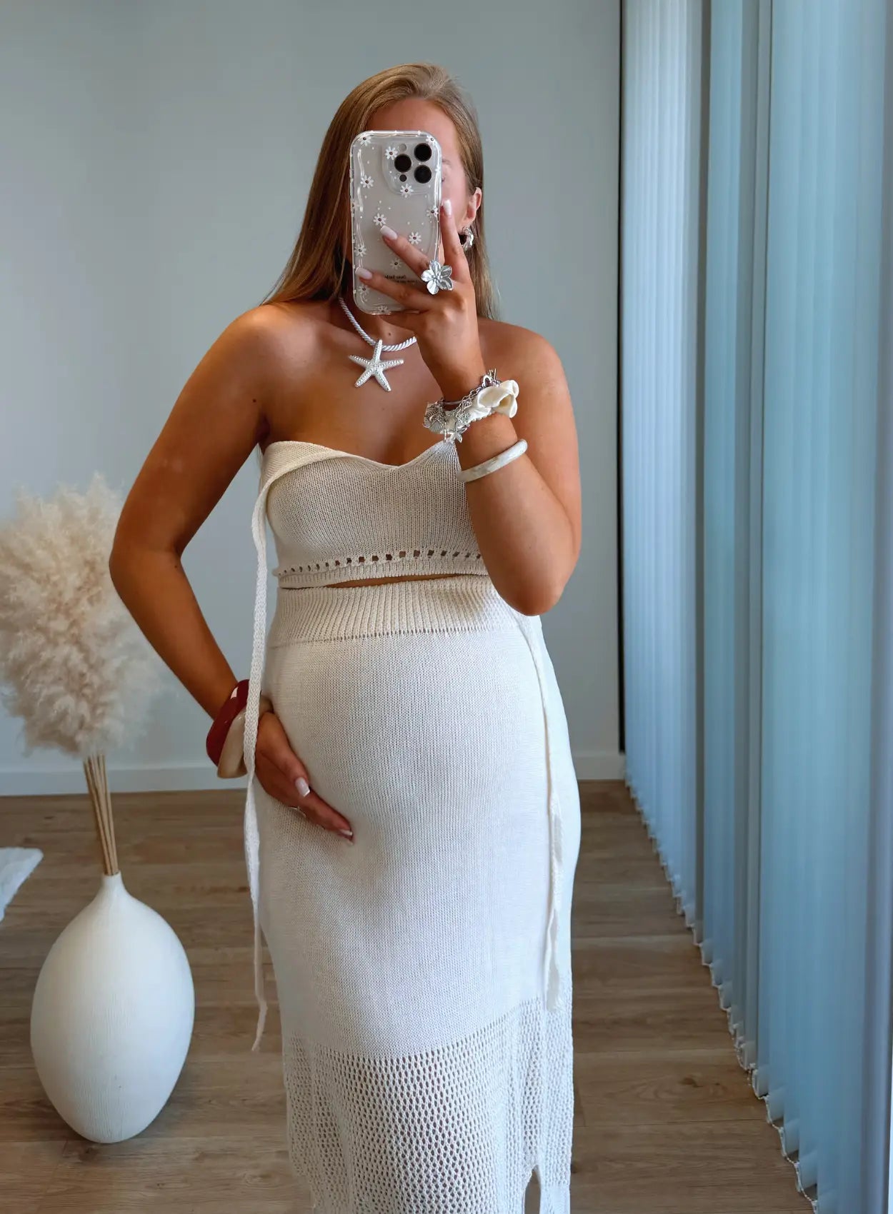 ensemble-de-grossesse-top-et-jupe-en-maille-beige
