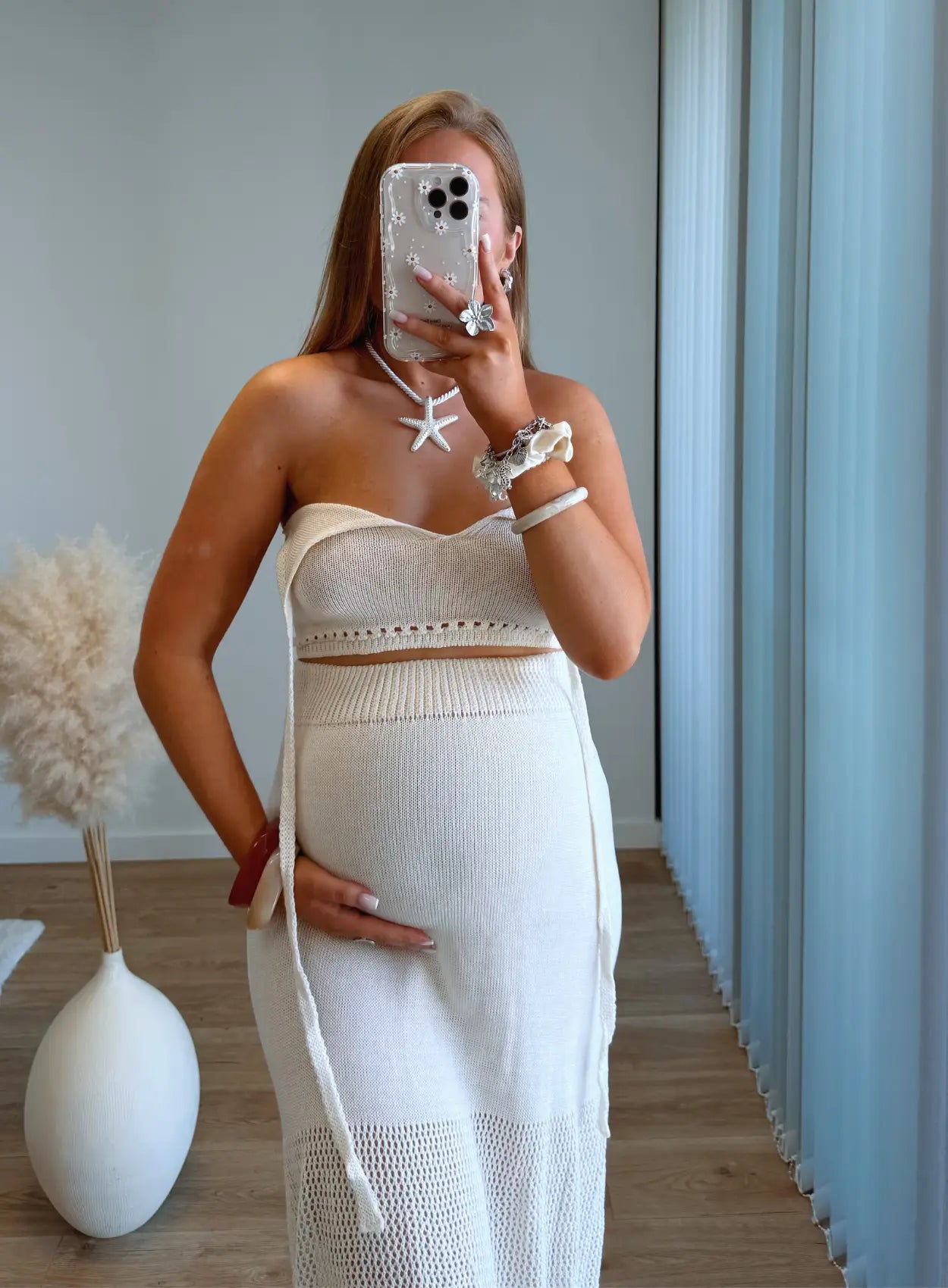 ensemble-de-grossesse-top-et-jupe-en-maille-beige