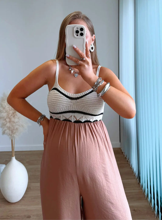 combinaison-de-grossesse-en-lin-taupe-et-crochet