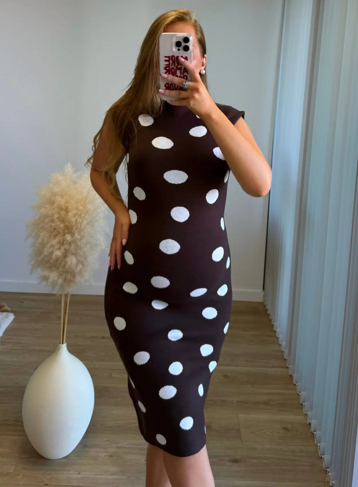LATTÉ - Robe longue de grossesse côtelée chocolat à pois blancs