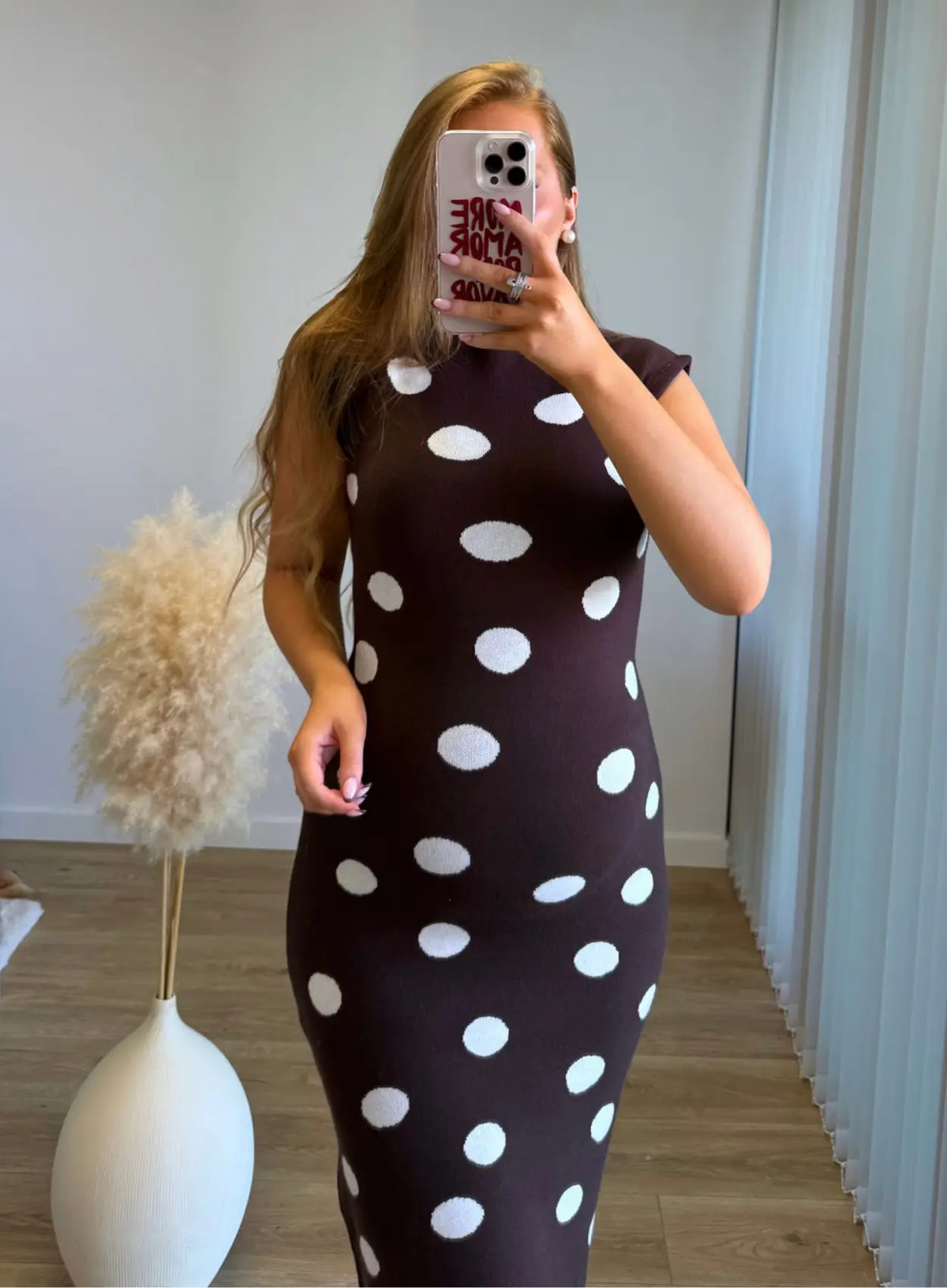 LATTÉ - Robe longue de grossesse côtelée chocolat à pois blancs