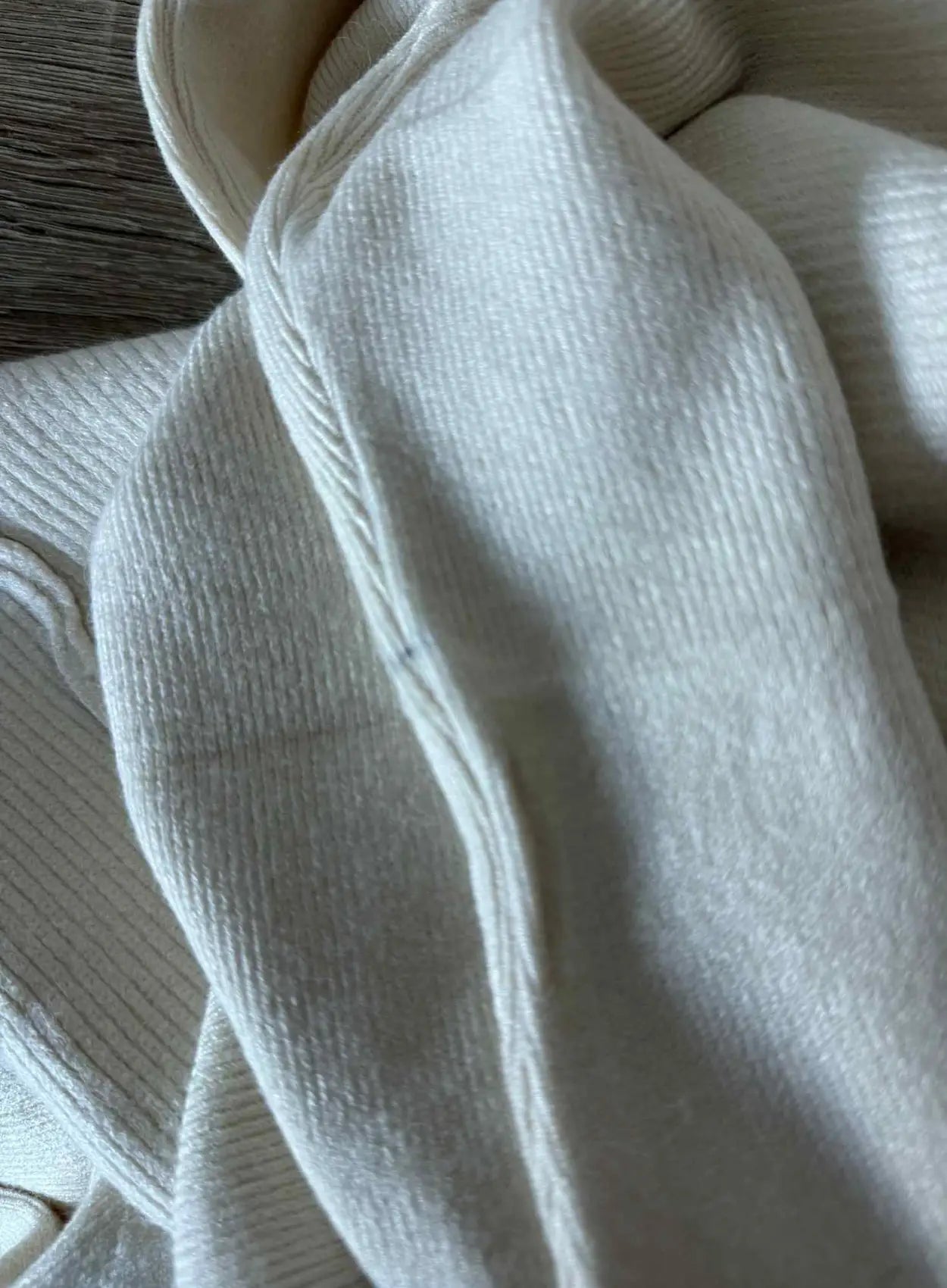 Robe-longue-de-grossesse-col-bardot-beige