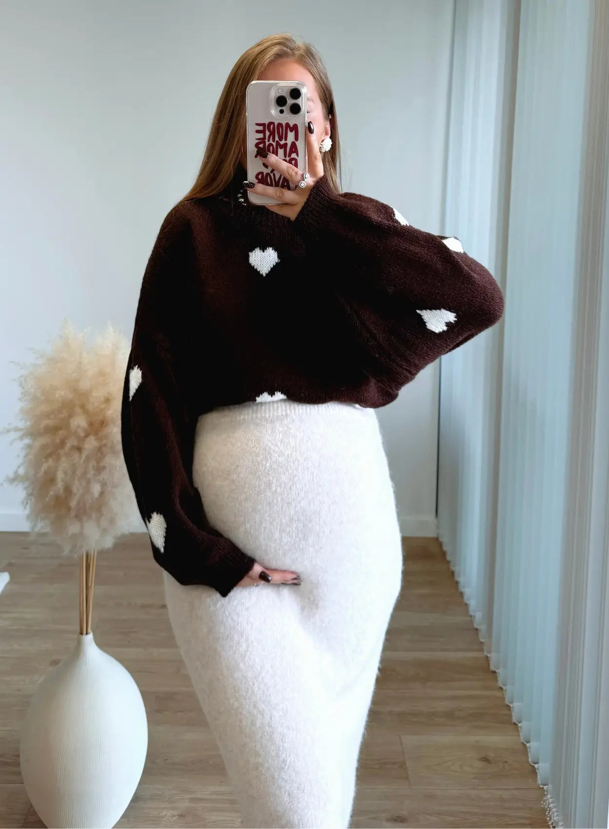 Pull-de-grossesse-à-coeurs-marron-chocolat