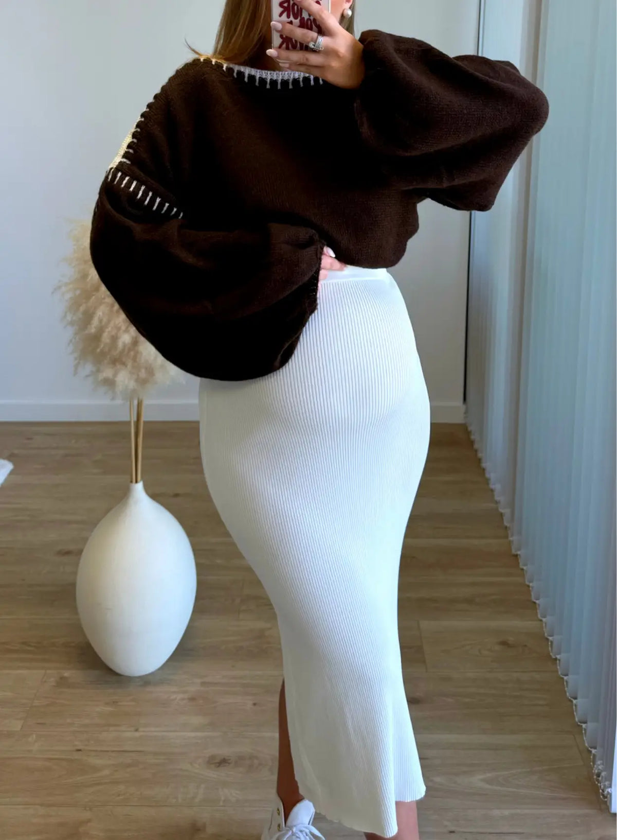 Jupe-de-grossesse-en-maille-blanche