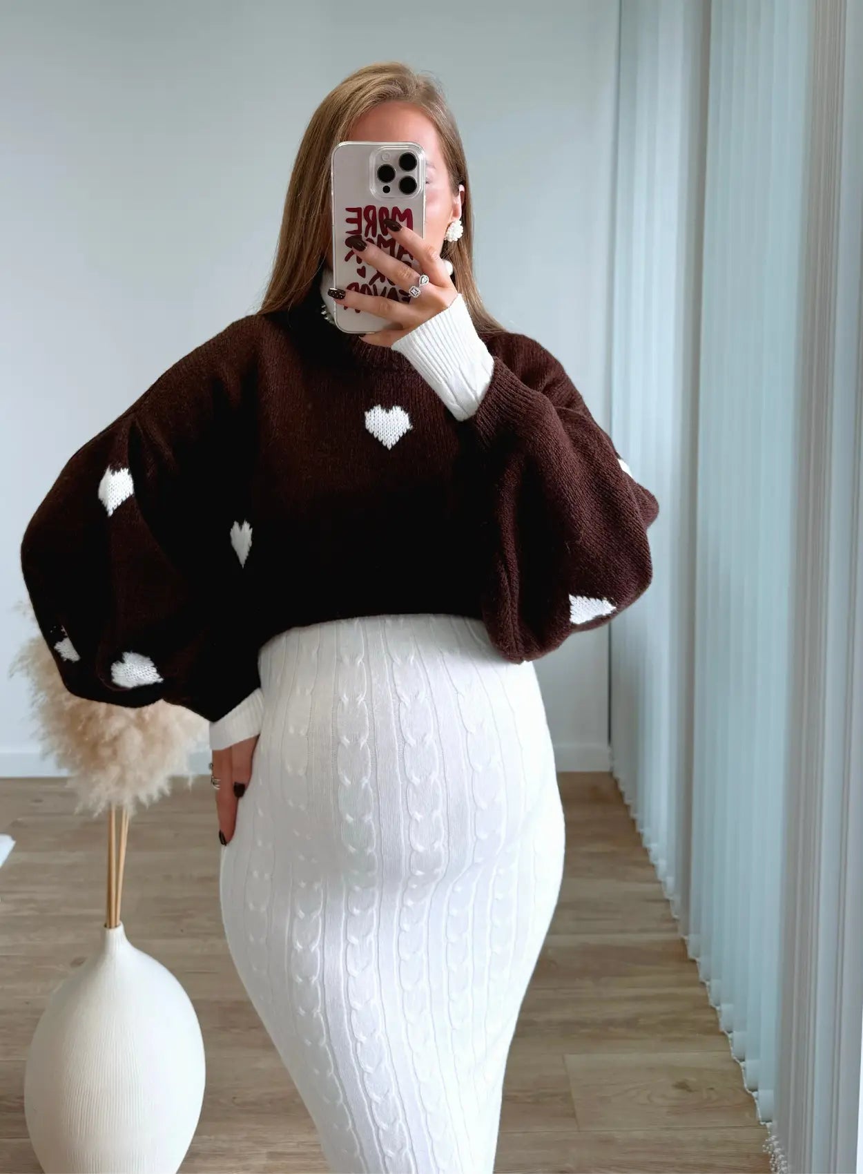 Pull-de-grossesse-à-coeurs-marron-chocolat