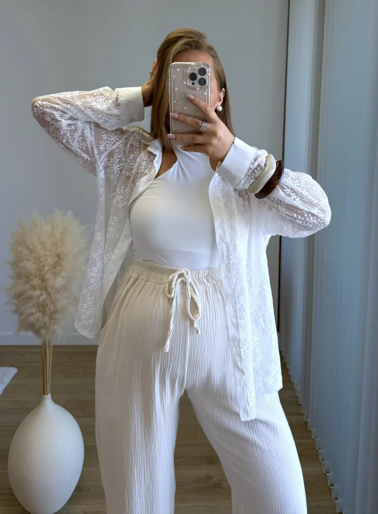 Pantalon-de-grossesse-beige-en-gaze-de-coton