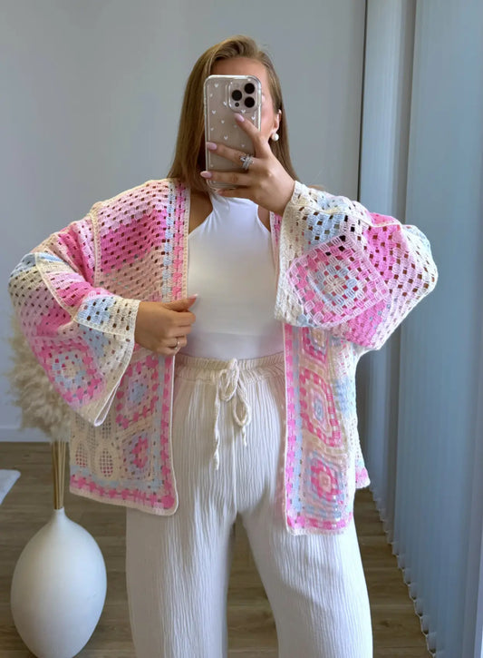 Gilet-de-grossesse-ajouré-en-crochet-multicolore