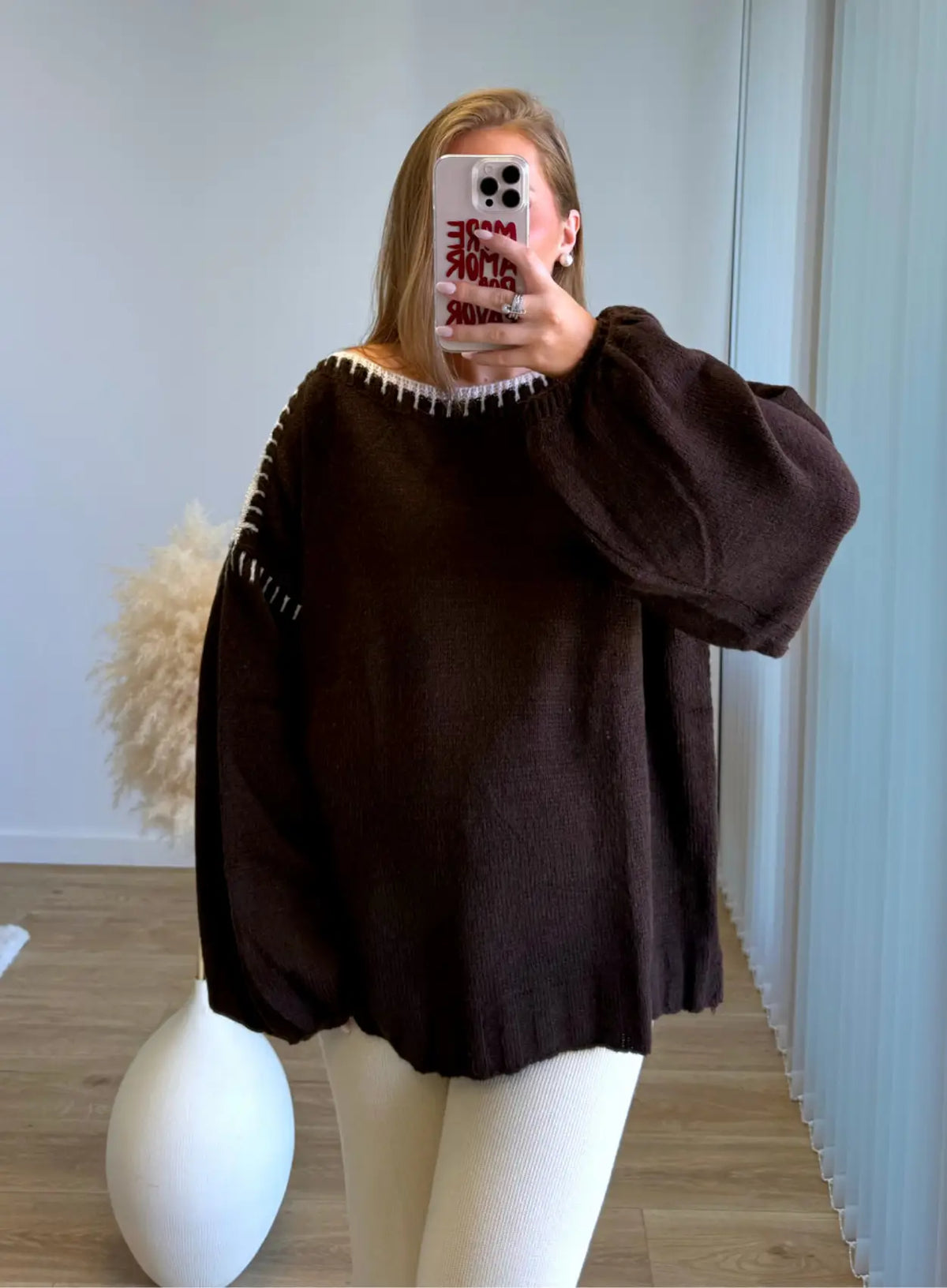 Pull-de-grossesse-en-maille-chocolat