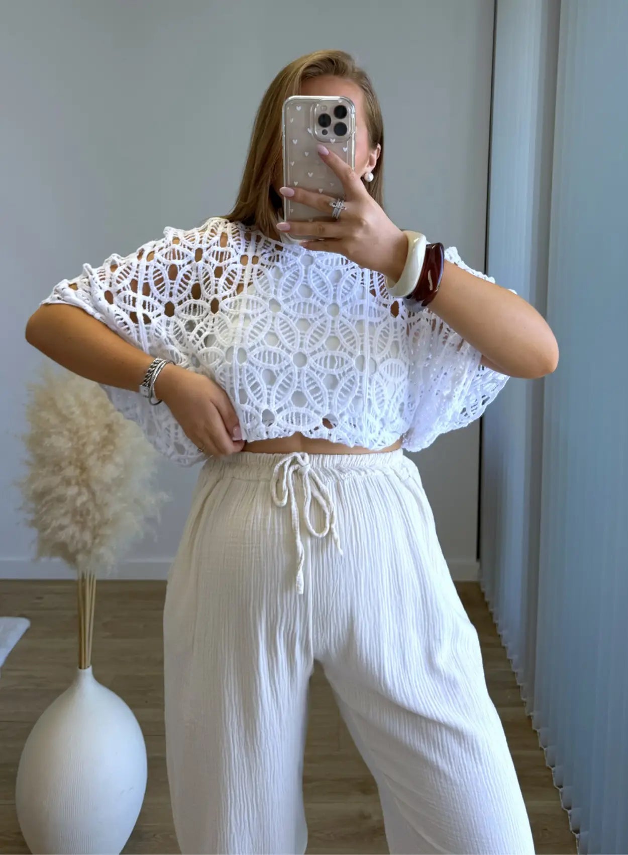 Pantalon-de-grossesse-beige-en-gaze-de-coton