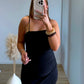 robe-longue-noire-de-grossesse-à-bretelles-moulante