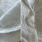 chemise-de-grossesse-blanche-en-gaze-de-coton-avec-coeurs-dorés