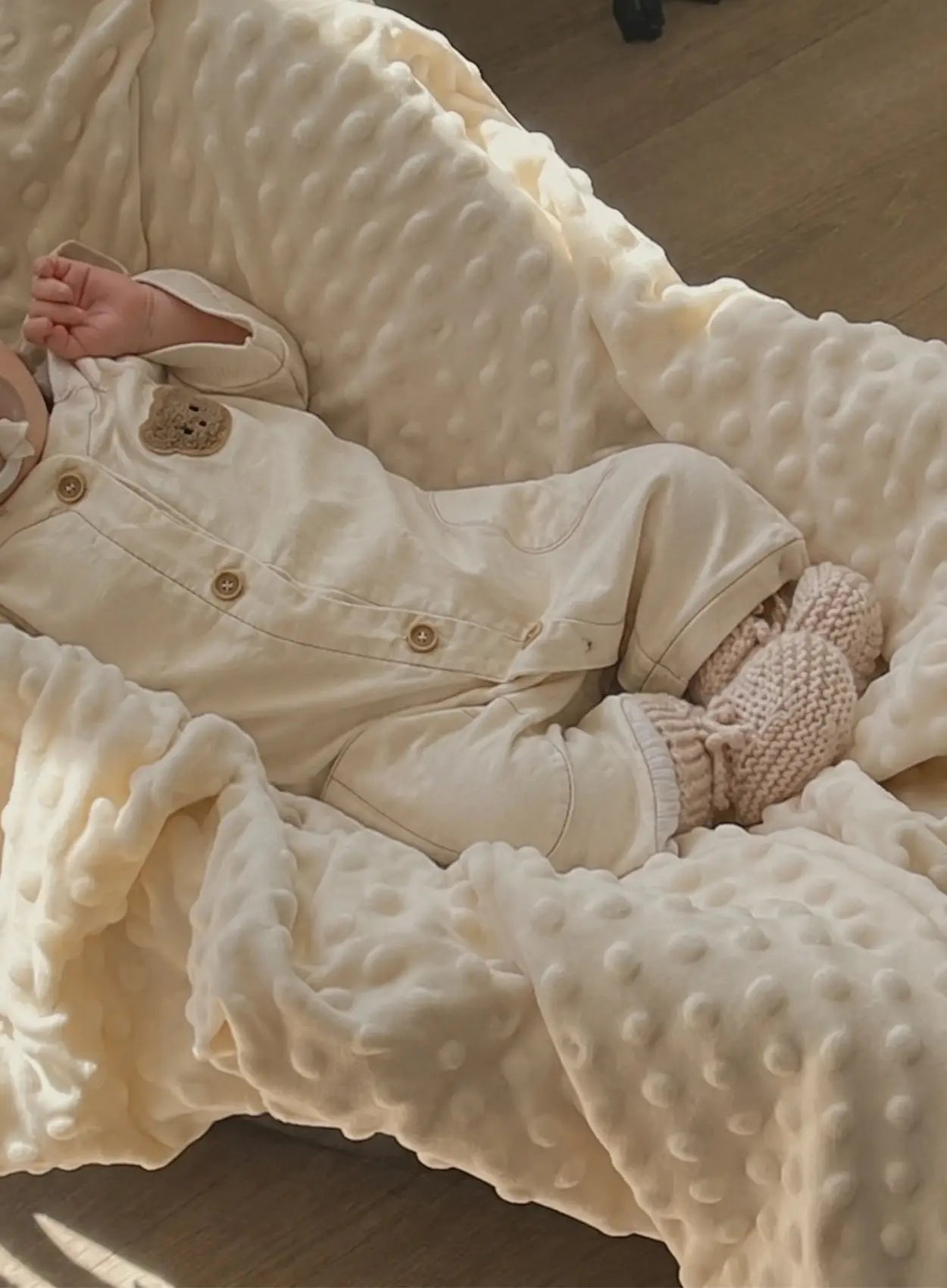 vetement-bebe-ensemble-beige-ourson-pour-bebe