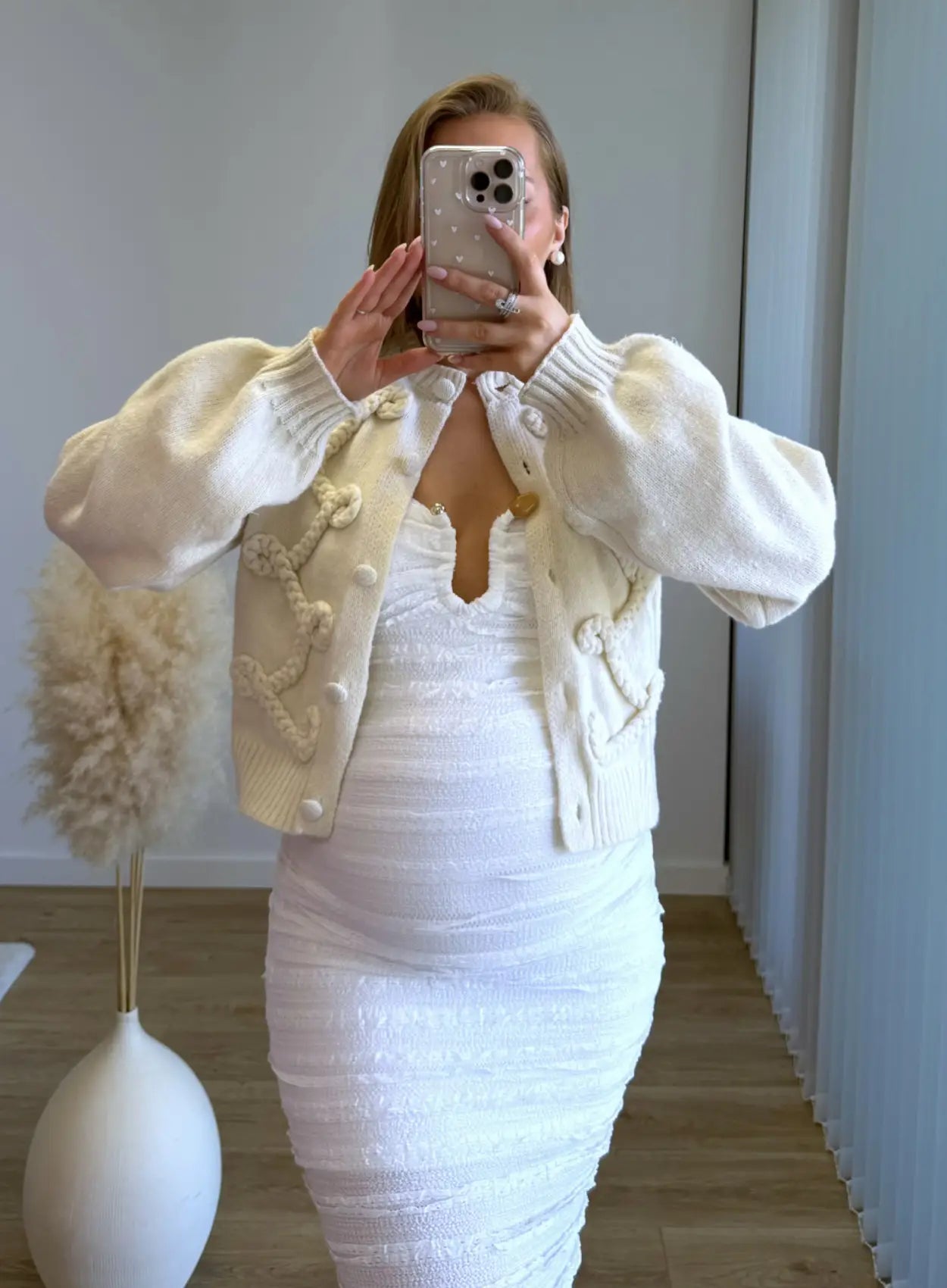 Robe-bustier-longue-de-grossesse-en-maille-et-dentelle