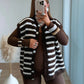 pull-gilet-sans-manches-à-rayures-blanches-et-marron